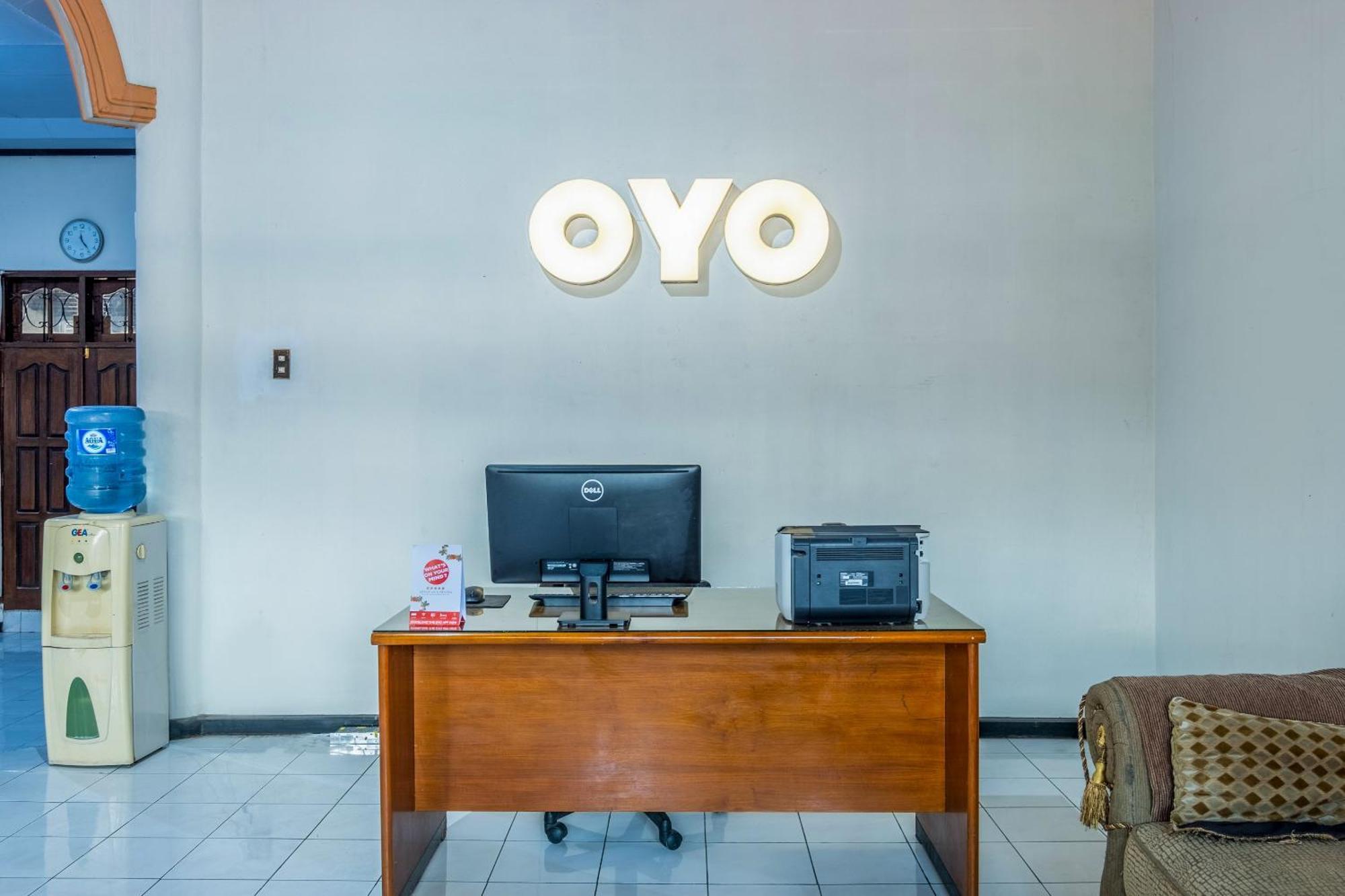 Oyo Collection O 1032 Rahayu Residence Syariah Чиребон Екстер'єр фото