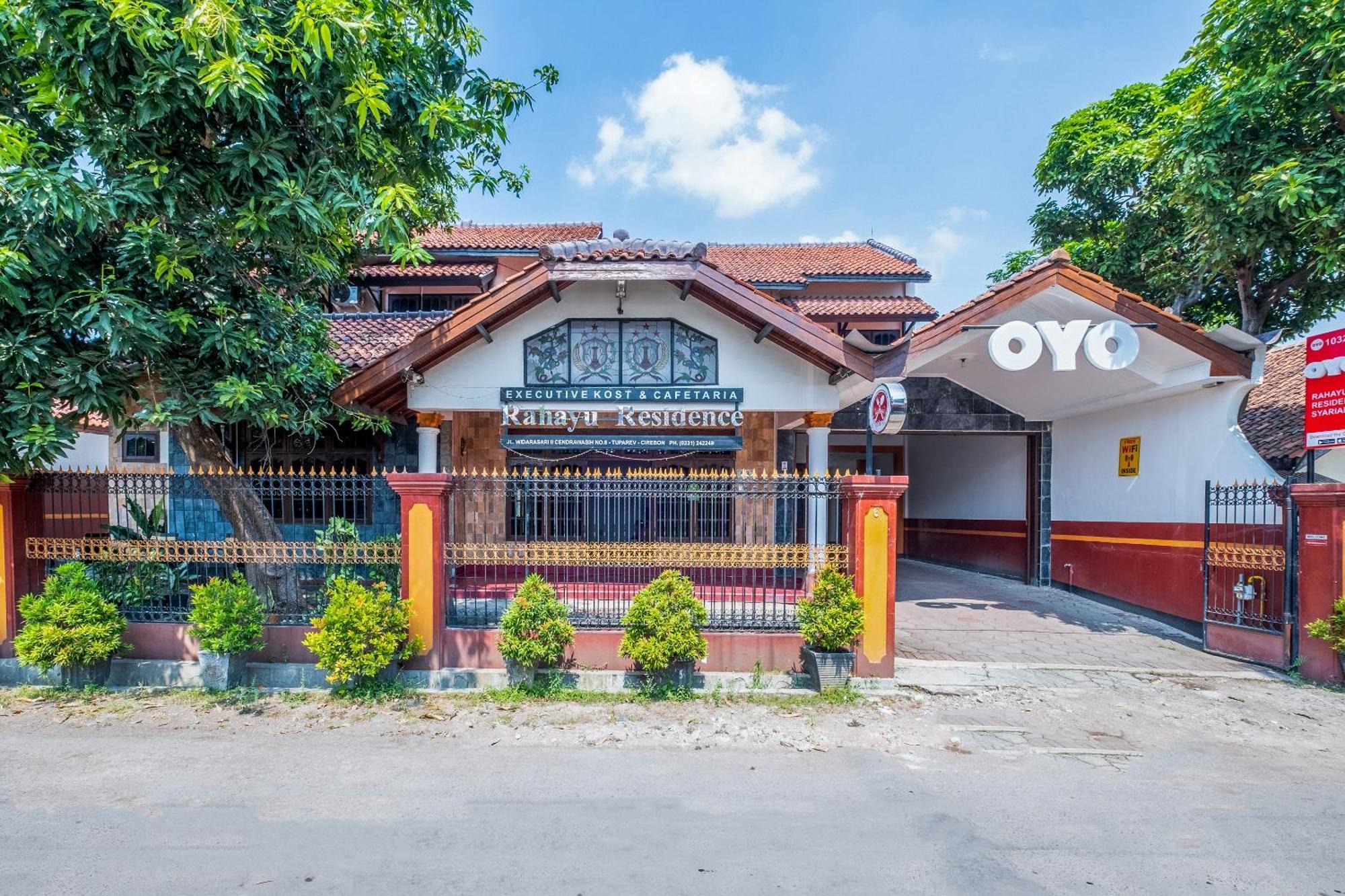 Oyo Collection O 1032 Rahayu Residence Syariah Чиребон Екстер'єр фото