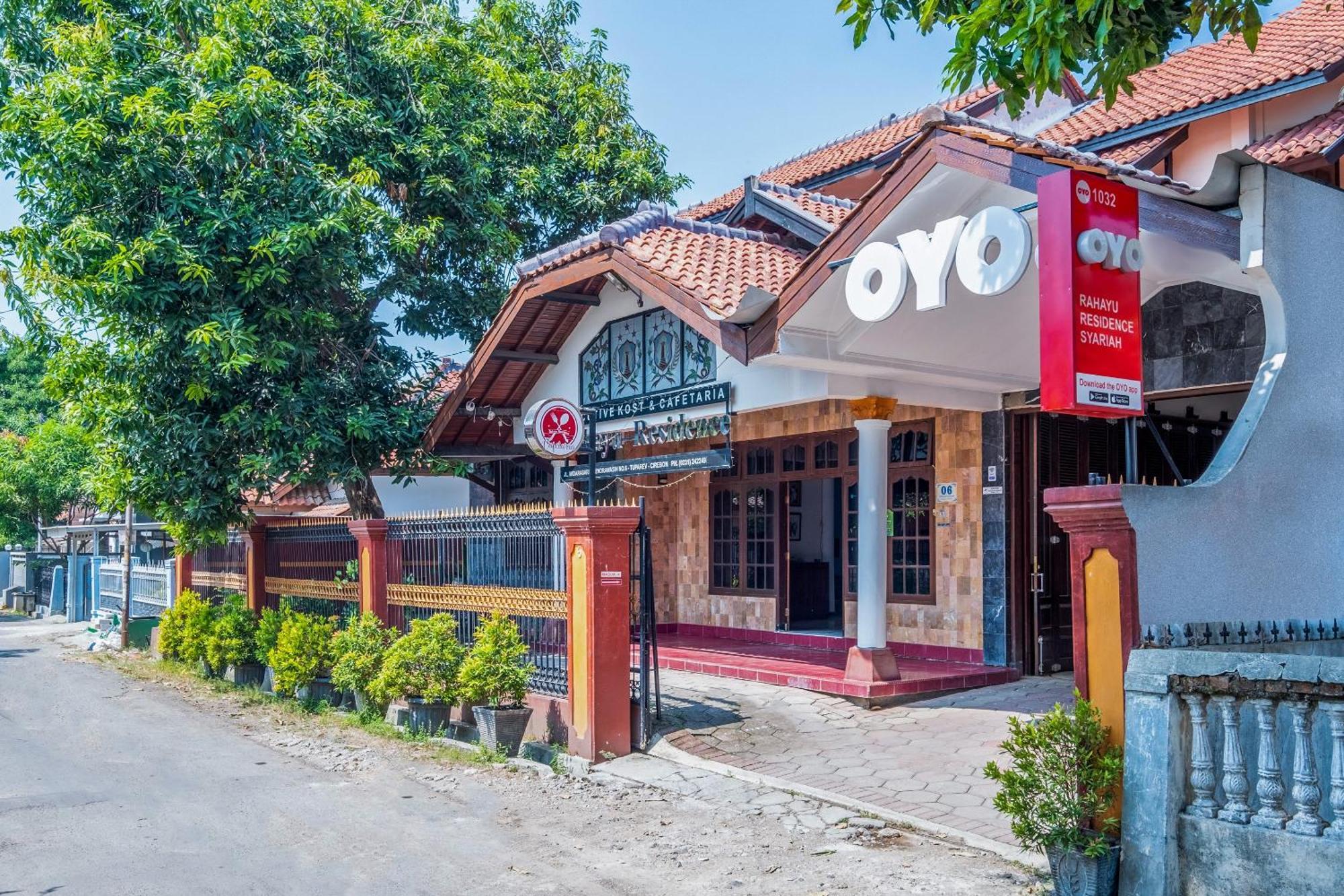 Oyo Collection O 1032 Rahayu Residence Syariah Чиребон Екстер'єр фото